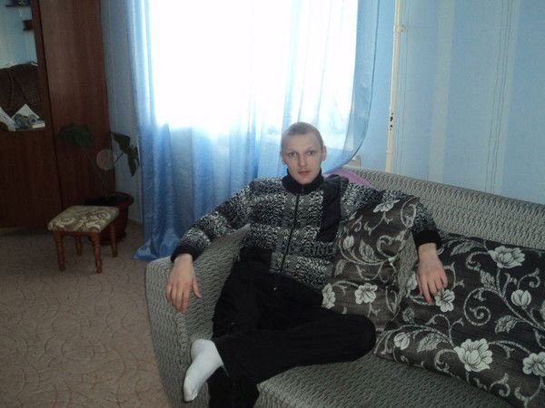 Денис Сикарев