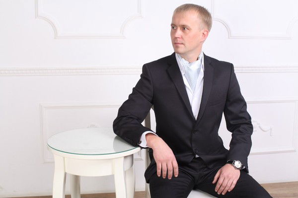 Виталий Зверев