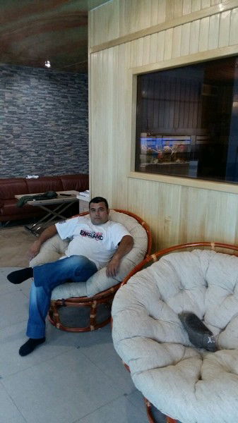 Алишер Базаров