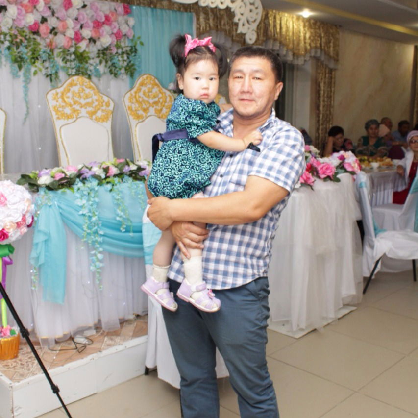 Асылхан Мукушев