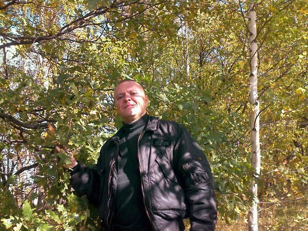 Анатолий Комаров