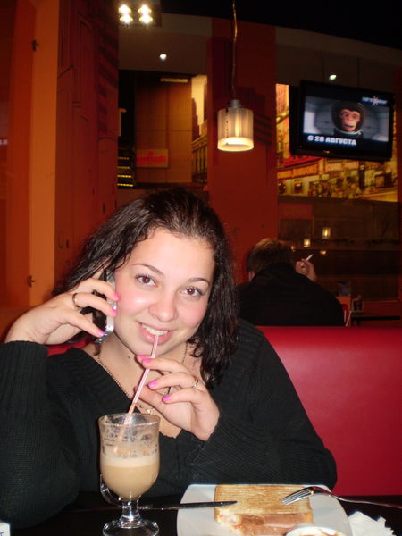 Юля Макарова