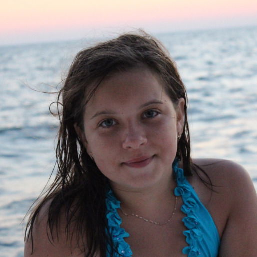 Варя Антонова