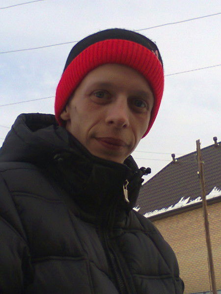 Коля Леонович