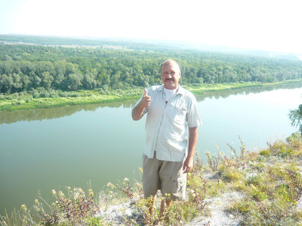 Виктор Неронов