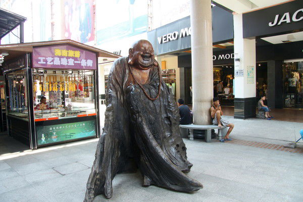 Вячеслав Тва