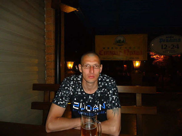 Денис Тихонов