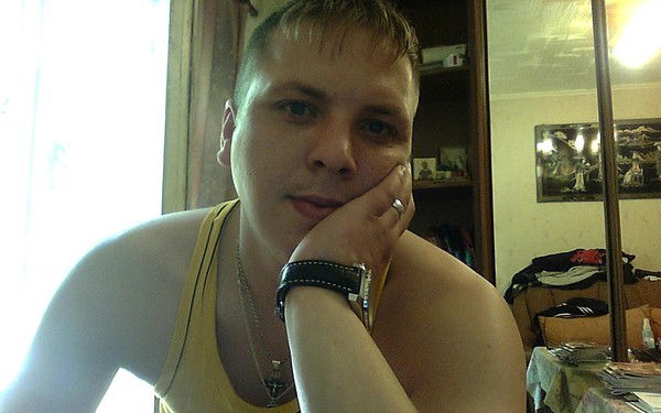 Владимир Устинов