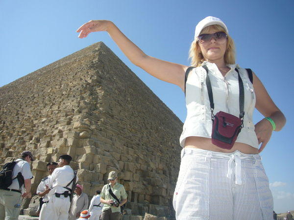 Анюта Холодова