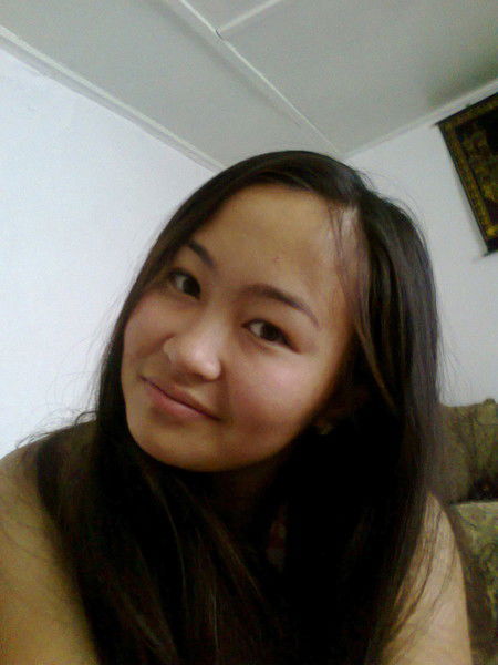 Айнур Сапаржан