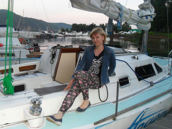 Анна Cазонова