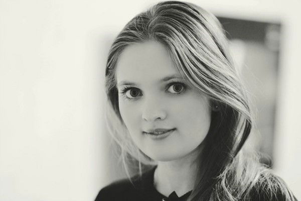 Анна Савина