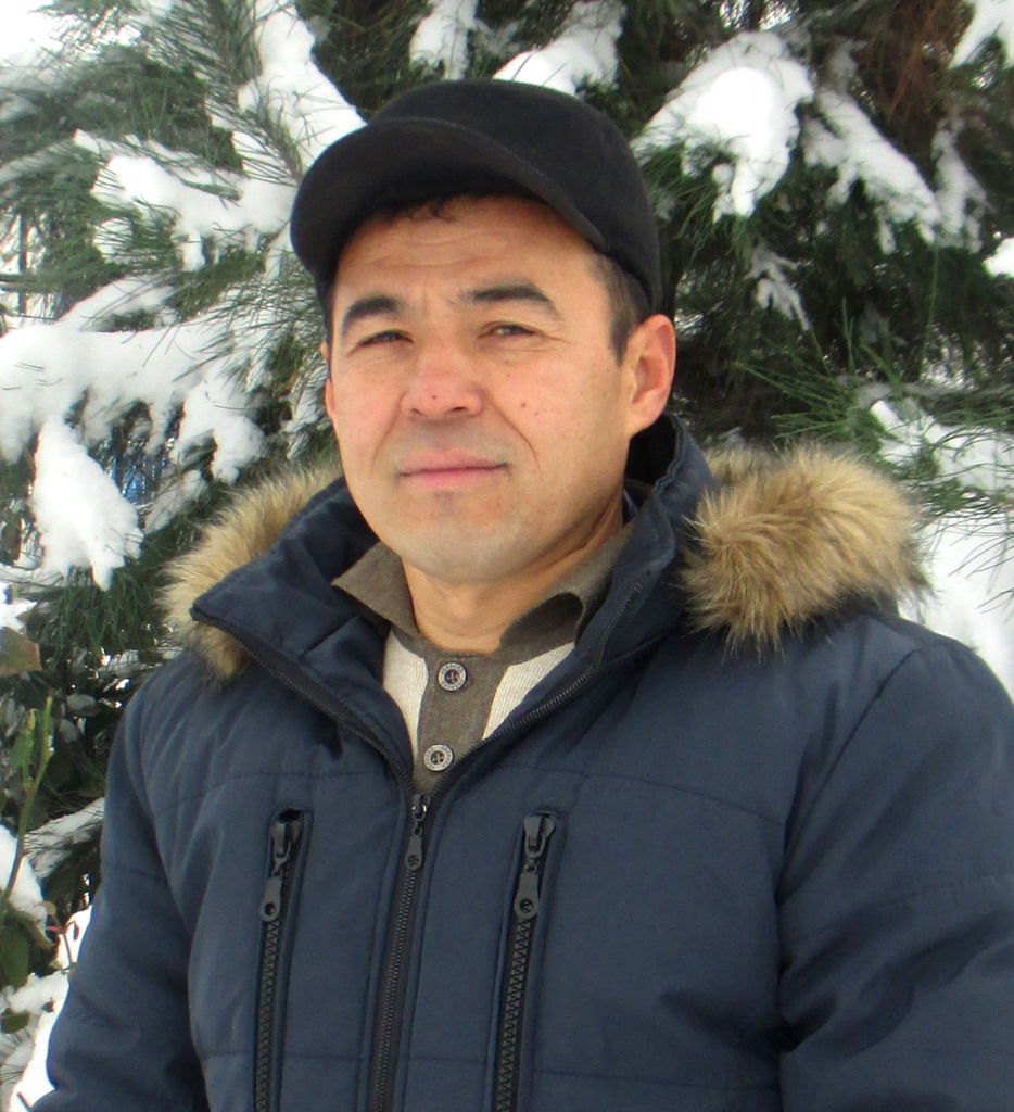 Уали Алтенов