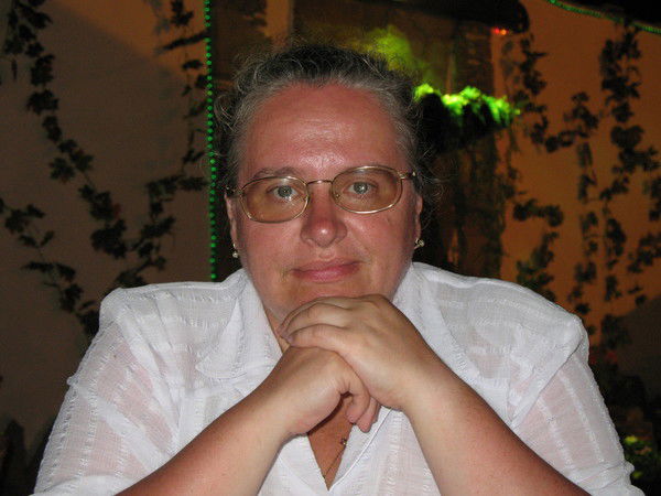 Вера Попова