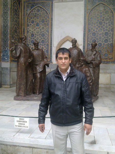 Абрар Хонходжаев