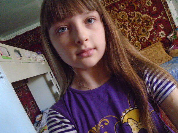 Оленька Смирнягина