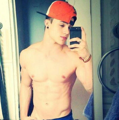 Макс Андреев