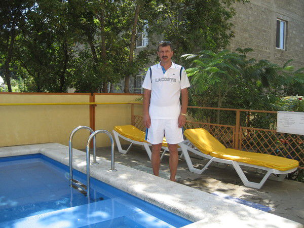 Владимир Голиков