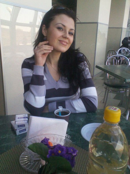 Оленька Ходжаева