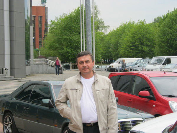 Александр Остапенко