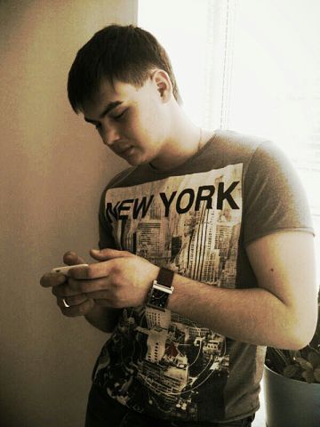 Слава Андросов