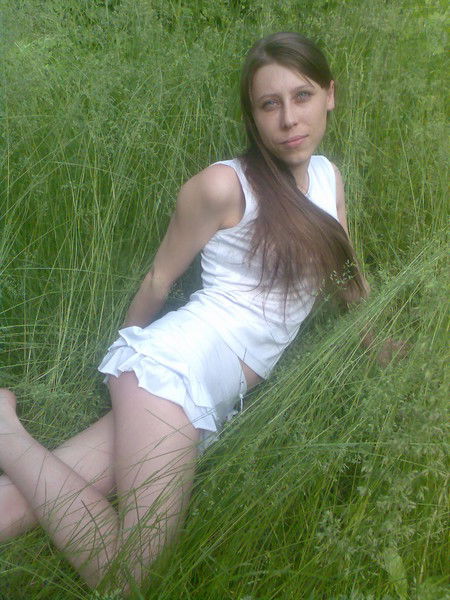 Оленька Белова