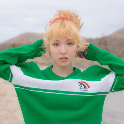 Дана Есетова