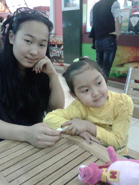 Лариса Алманбетова