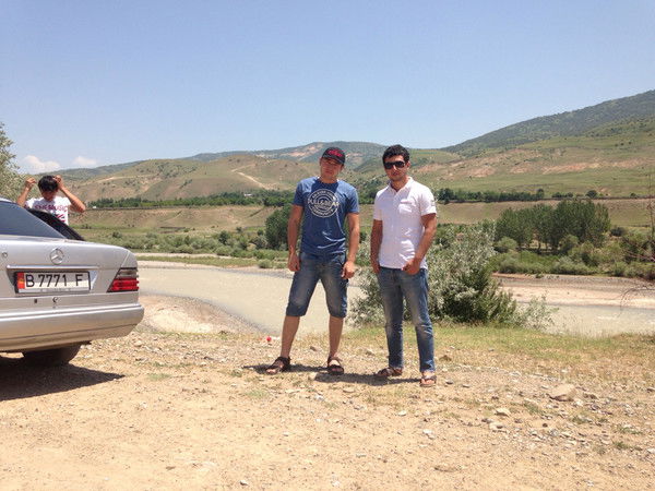 B O B U R... Y U N U S O V...