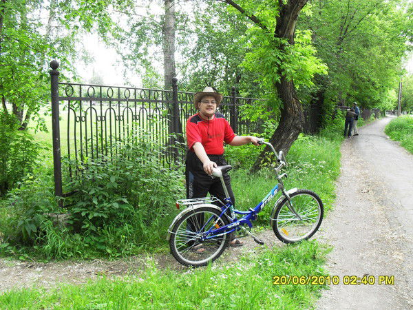 Антон Селезнёв