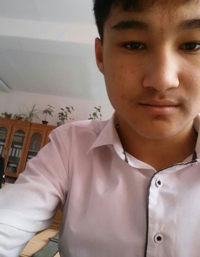 Алишер Алим