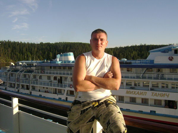 Роман Колобков