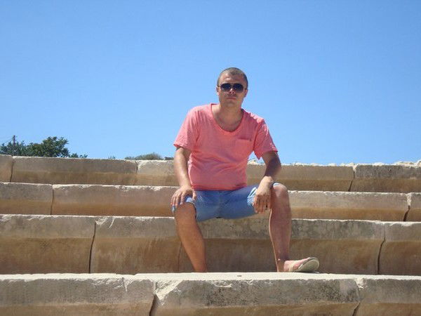 Саша Тарасенко