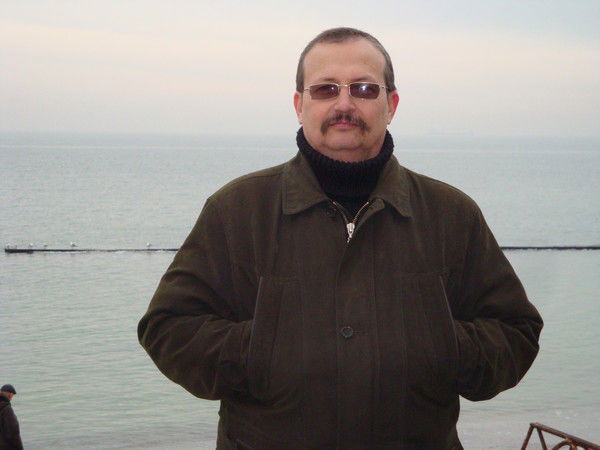 Валентин Робул