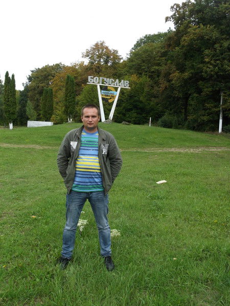 Денис Левченко