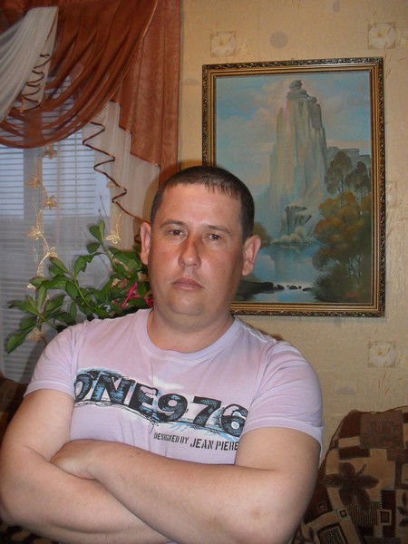 Максим Книженцев