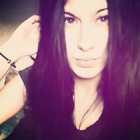 Лола Назарова