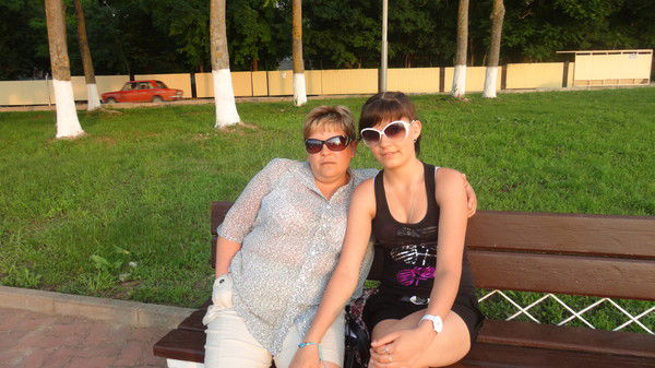 Елена Каракчиева