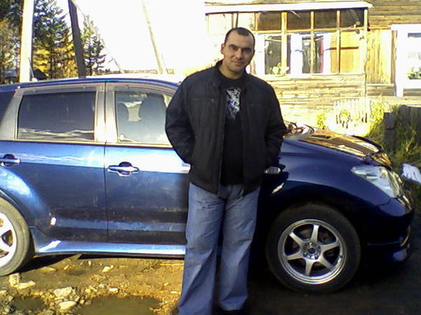 Юрий Новожёнов