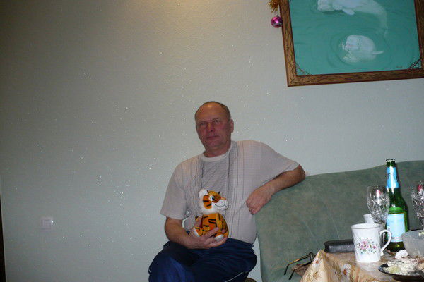 Неизвестно Неизвестно