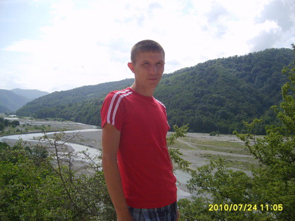 Денис Бобков