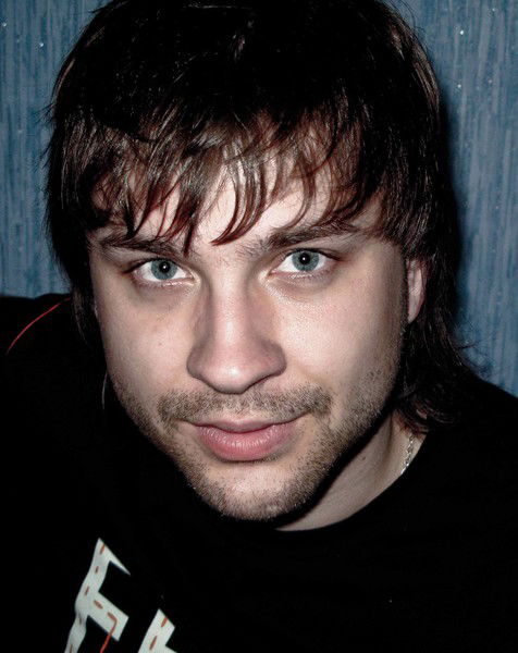 Макс Старков