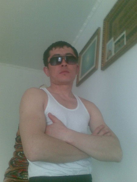 Аман Махкамов