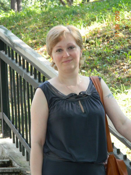 Лена Ларина