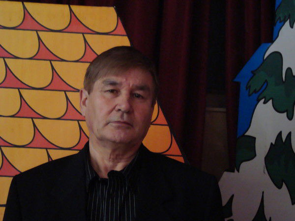 Эдуард Ахмеров