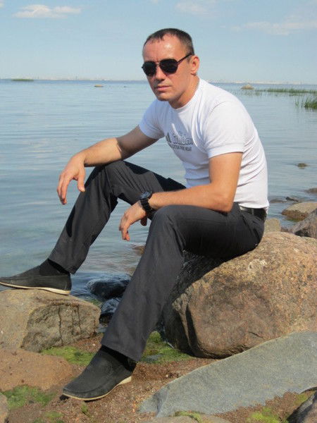 Олег Ермолаев