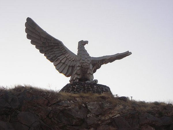 Варужан Ароян