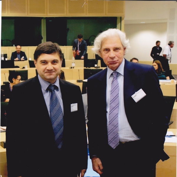 Владимир Айдаров