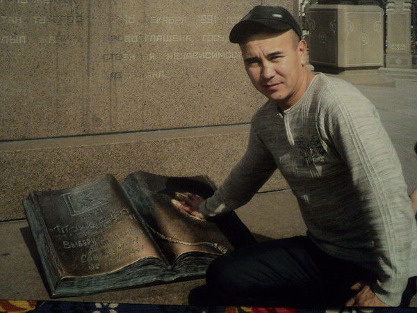 Атабек Ешимов