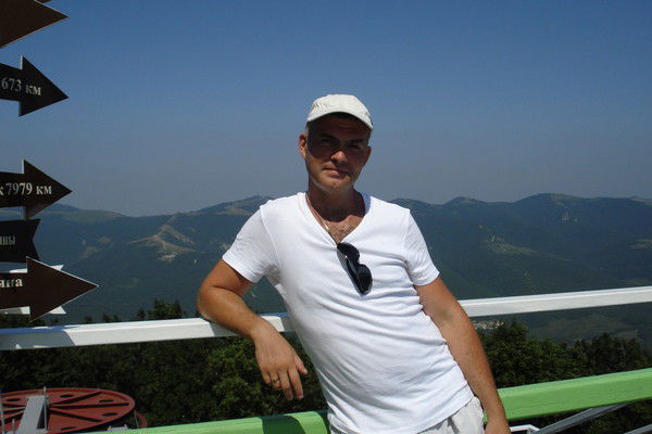 Василий Ценёв